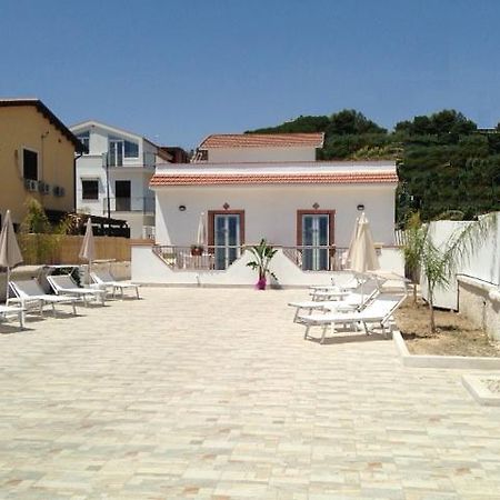 مبيت وإفطار بورتو إمبيدوكْلي Costa Del Sol المظهر الخارجي الصورة