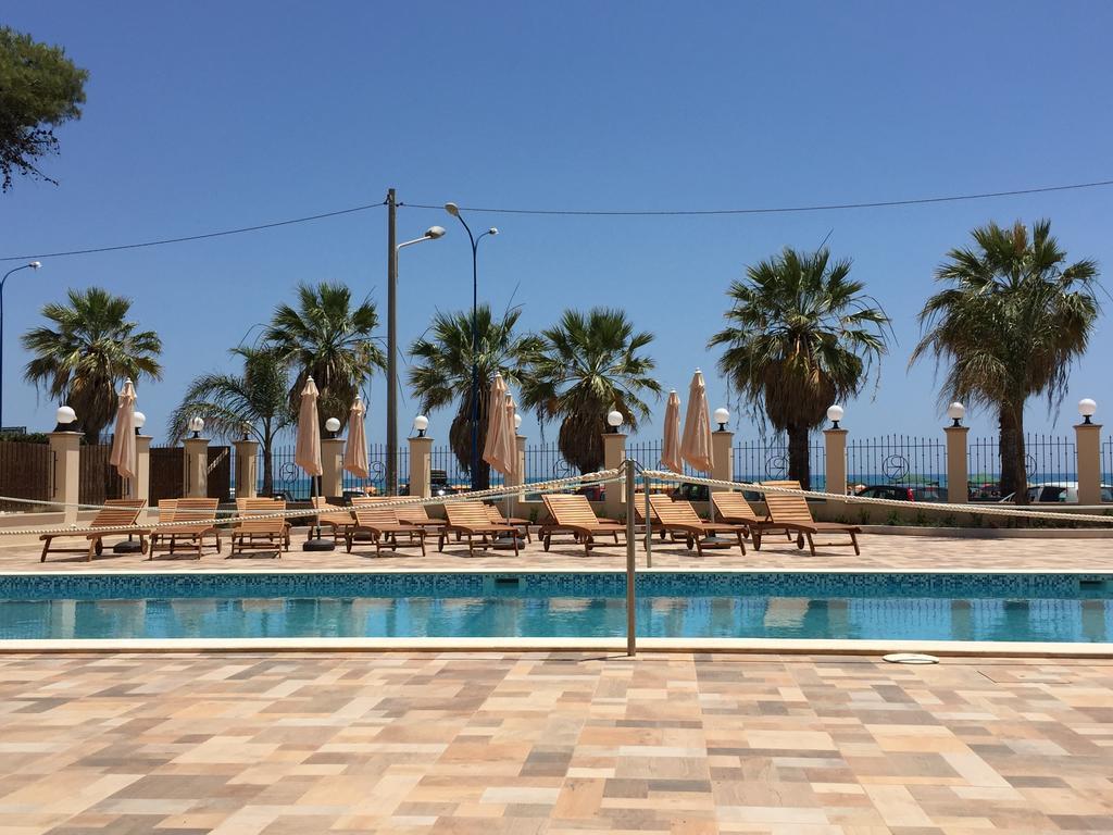 مبيت وإفطار بورتو إمبيدوكْلي Costa Del Sol المظهر الخارجي الصورة
